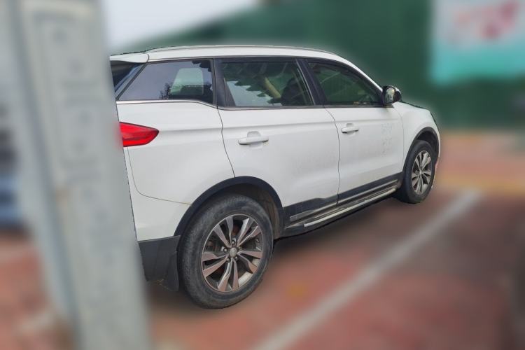 Used Geely Auto Emgrand X7 Sport 2016 2.0L Manual ZhiShang Version Rear Right 45 Deg