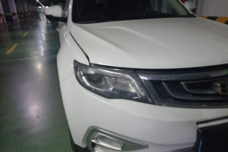 Used Geely Auto Emgrand X7 Sport 2016 1.8TD Automatic ZhiZun Version Right Front Headlight
