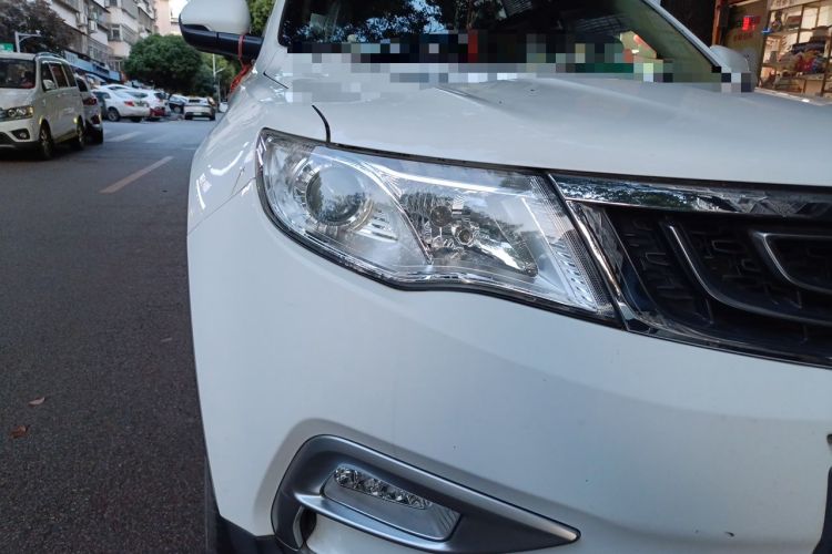 Used Geely Auto Emgrand X7 Sport 2016 1.8TD Automatic Smart Connectivity Version Right Front Headlight