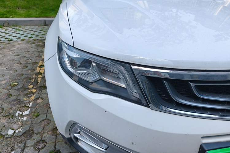 Used Geely Auto Emgrand X7 Sport 2016 1.8TD Automatic ZhiZun Version Right Front Headlight