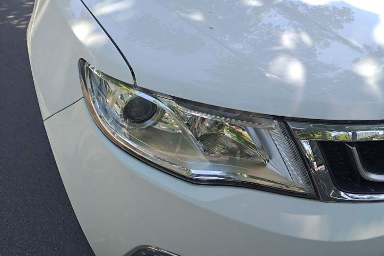 Used Geely Auto Emgrand X7 Sport 2016 2.0L Manual Smart Connect Version Right Front Headlight