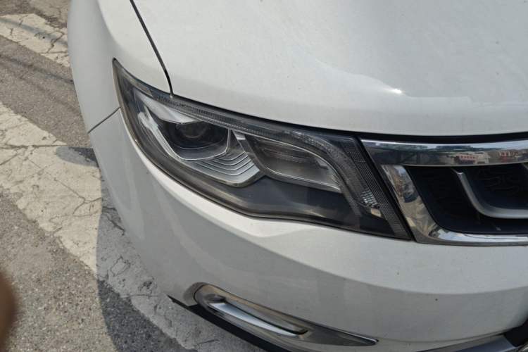 Used Geely Auto Emgrand X7 Sport 2016 1.8TD Automatic Smart Model Right Front Headlight