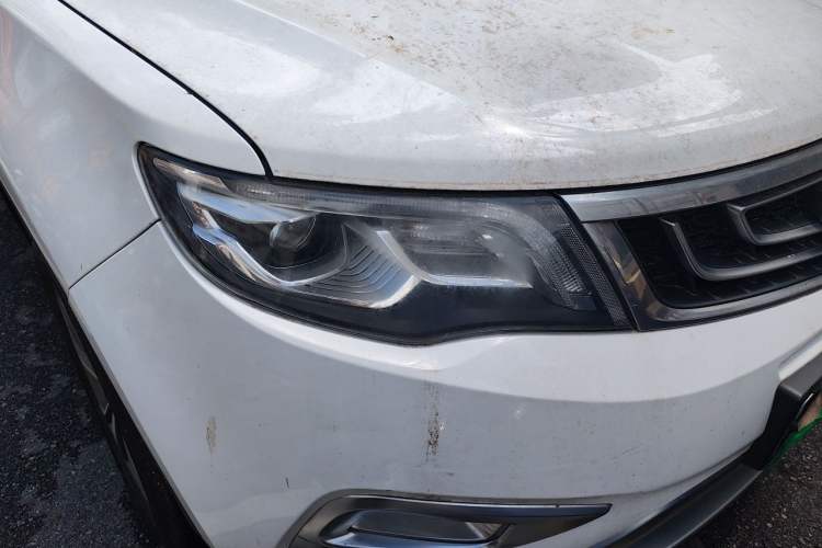 Used Geely Auto Emgrand X7 Sport 2016 1.8TD Automatic ZhiZun Version Right Front Headlight