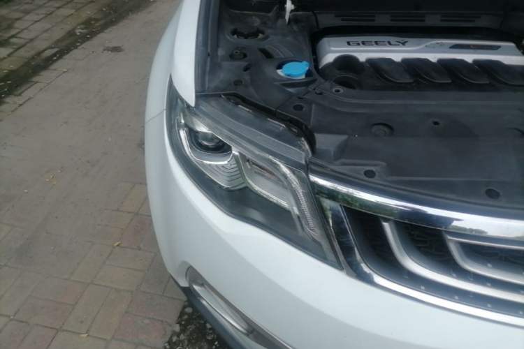 Used Geely Auto Emgrand X7 Sport 2016 1.8TD Automatic Smart Model Right Front Headlight