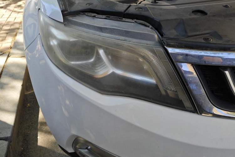 Used Geely Auto Emgrand X7 Sport 2016 1.8TD Automatic Smart Connectivity Version Right Front Headlight