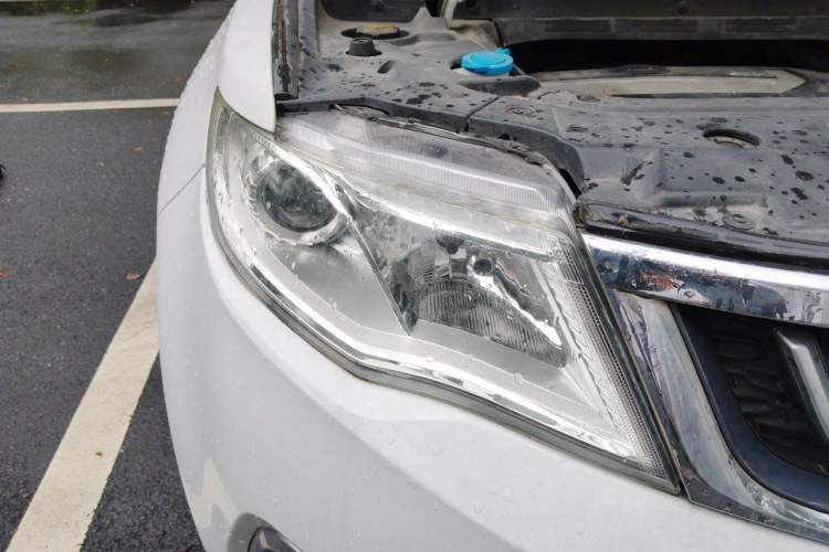 Used Geely Auto Emgrand X7 Sport 2016 2.0L Manual ZhiShang Version Right Front Headlight