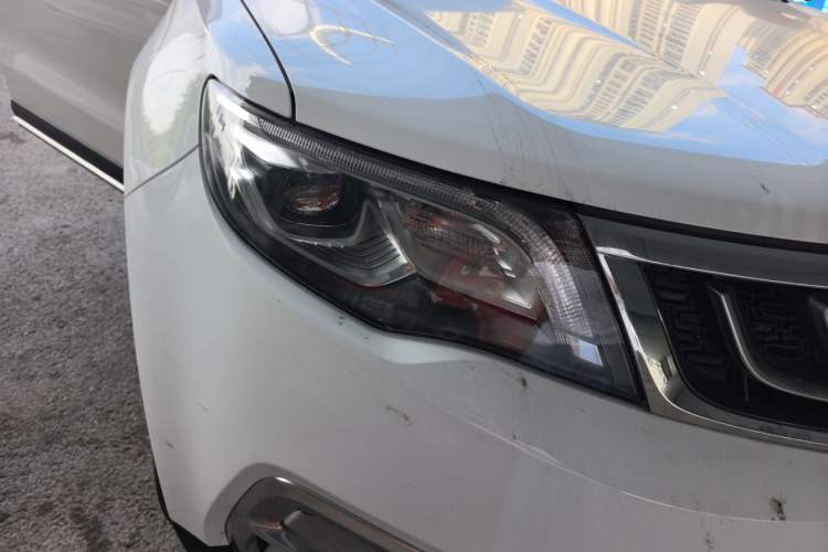Used Geely Auto Emgrand X7 Sport 2016 1.8TD Automatic Smart Model Right Front Headlight