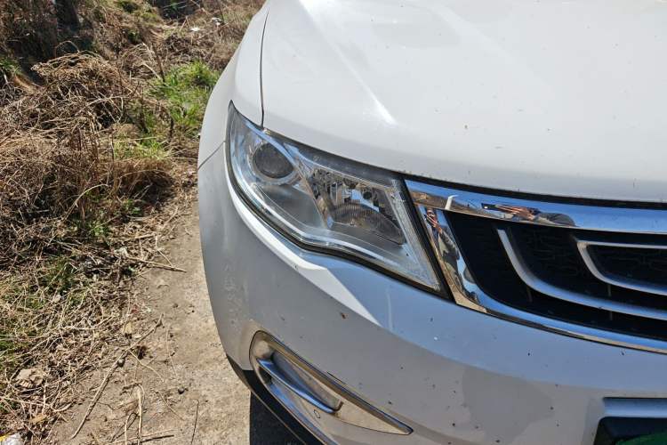 Used Geely Auto Emgrand X7 Sport 2016 1.8TD Automatic Smart Connectivity Version Right Front Headlight