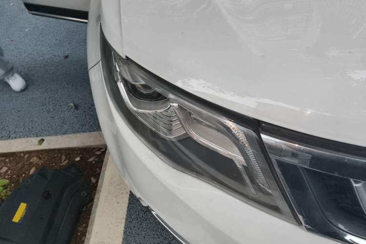 Used Geely Auto Emgrand X7 Sport 2016 1.8TD Automatic ZhiZun Version Right Front Headlight