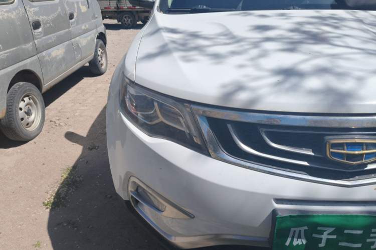 Used Geely Auto Emgrand X7 Sport 2016 1.8TD Automatic ZhiZun Version Right Front Headlight