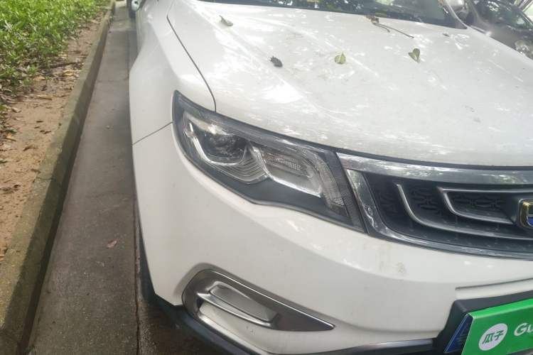 Used Geely Auto Emgrand X7 Sport 2016 1.8TD Automatic ZhiZun Version Right Front Headlight