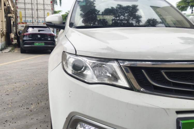 Used Geely Auto Emgrand X7 Sport 2016 1.8TD Automatic Smart Connectivity Version Right Front Headlight