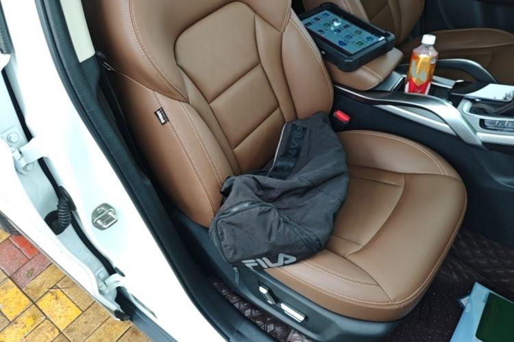 Used Geely Auto Emgrand X7 Sport 2016 1.8TD Automatic ZhiZun Version Right Front Seat