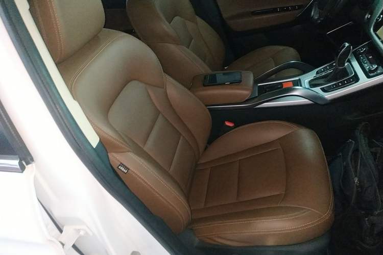 Used Geely Auto Emgrand X7 Sport 2016 1.8TD Automatic ZhiZun Version Right Front Seat
