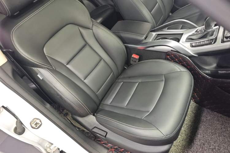 Used Geely Auto Emgrand X7 Sport 2016 1.8TD Automatic Smart Connectivity Version Right Front Seat
