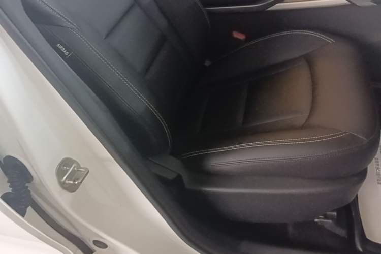 Used Geely Auto Emgrand X7 Sport 2016 1.8TD Automatic ZhiShang Model Right Front Seat