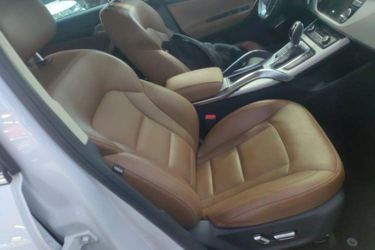 Used Geely Auto Emgrand X7 Sport 2016 1.8TD Automatic ZhiZun Version Right Front Seat