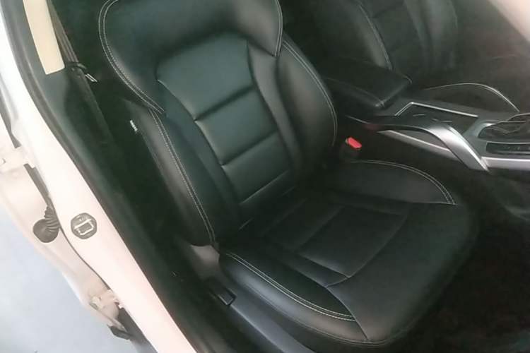 Used Geely Auto Emgrand X7 Sport 2016 1.8TD Automatic Smart Model Right Front Seat