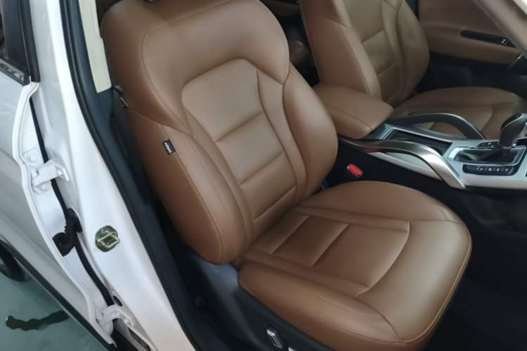 Used Geely Auto Emgrand X7 Sport 2016 1.8TD Automatic ZhiZun Version Right Front Seat