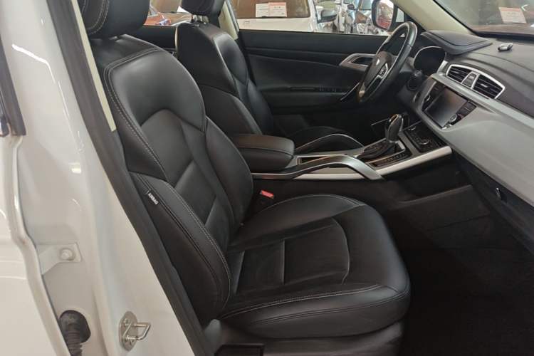 Used Geely Auto Emgrand X7 Sport 2016 1.8TD Automatic Smart Model Right Front Seat