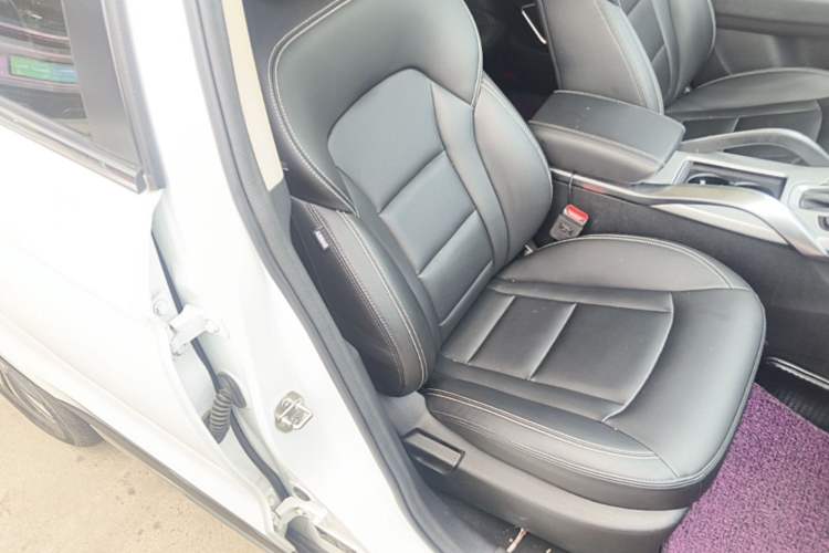 Used Geely Auto Emgrand X7 Sport 2016 1.8TD Automatic Smart Connectivity Version Right Front Seat