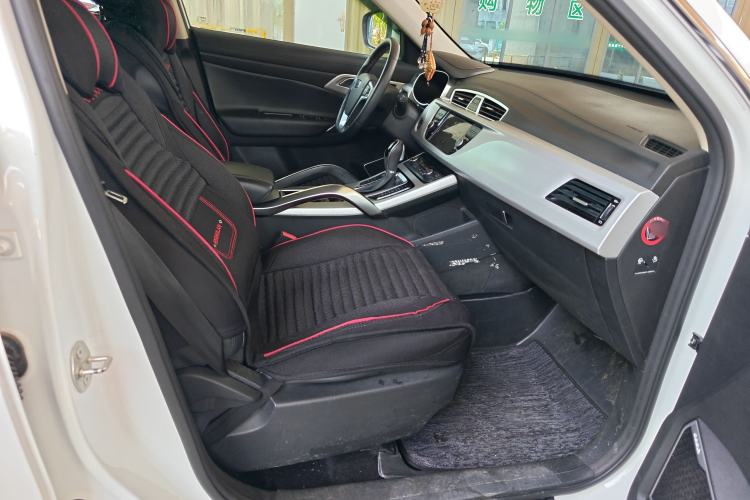 Used Geely Auto Emgrand X7 Sport 2016 1.8TD Automatic Smart Connectivity Version Right Front Seat