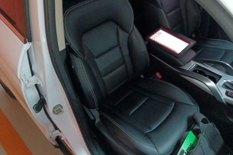 Used Geely Auto Emgrand X7 Sport 2016 1.8TD Automatic Smart Connectivity Version Right Front Seat