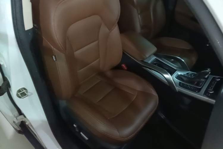 Used Geely Auto Emgrand X7 Sport 2016 1.8TD Automatic ZhiZun Version Right Front Seat