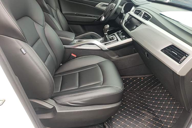 Used Geely Auto Emgrand X7 Sport 2016 2.0L Manual ZhiShang Version Right Front Seat
