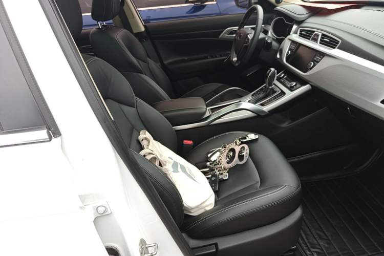 Used Geely Auto Emgrand X7 Sport 2016 1.8TD Automatic ZhiShang Model Right Front Seat