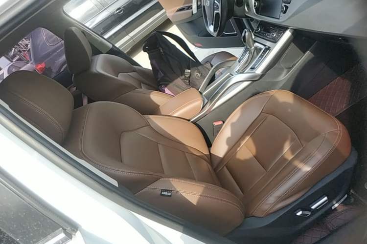 Used Geely Auto Emgrand X7 Sport 2016 1.8TD Automatic ZhiZun Version Right Front Seat