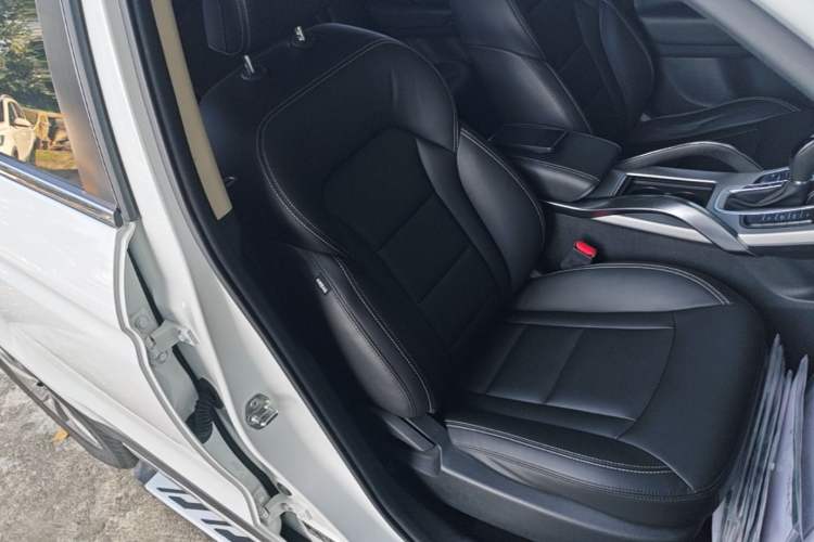 Used Geely Auto Emgrand X7 Sport 2016 1.8TD Automatic ZhiShang Model Right Front Seat