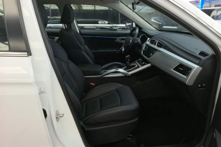 Used Geely Auto Emgrand X7 Sport 2016 2.0L Manual ZhiShang Version Right Front Seat