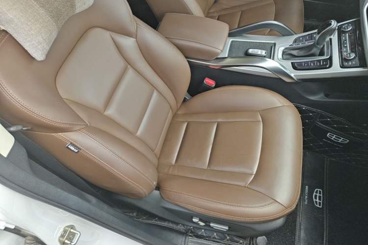 Used Geely Auto Emgrand X7 Sport 2016 1.8TD Automatic ZhiZun Version Right Front Seat