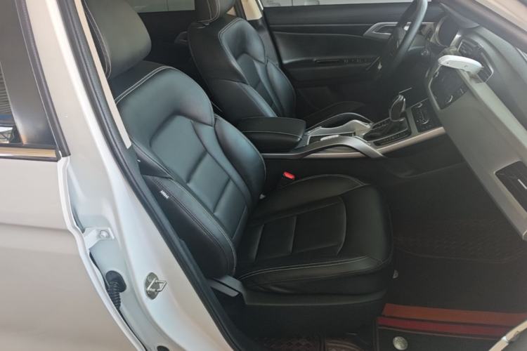 Used Geely Auto Emgrand X7 Sport 2016 1.8TD Automatic Smart Model Right Front Seat