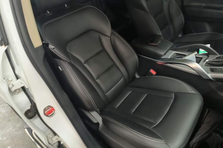 Used Geely Auto Emgrand X7 Sport 2016 1.8TD Automatic Smart Connectivity Version Right Front Seat
