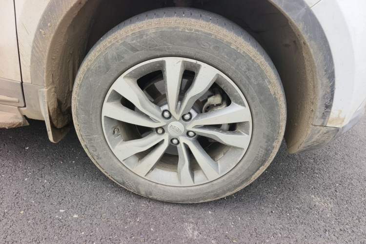 Used Geely Auto Emgrand X7 Sport 2016 2.0L Manual Smart Connect Version Right Front Wheel Hub