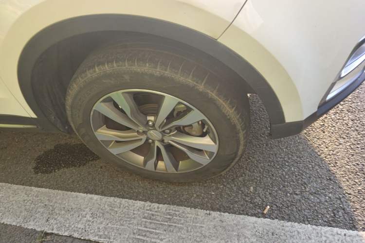 Used Geely Auto Emgrand X7 Sport 2016 1.8TD Automatic ZhiZun Version Right Front Wheel Hub