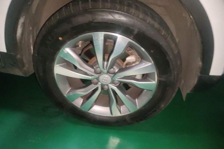 Used Geely Auto Emgrand X7 Sport 2016 1.8TD Automatic ZhiZun Version Right Front Wheel Hub