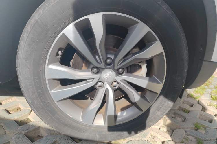 Used Geely Auto Emgrand X7 Sport 2016 1.8TD Automatic ZhiZun Version Right Front Wheel Hub
