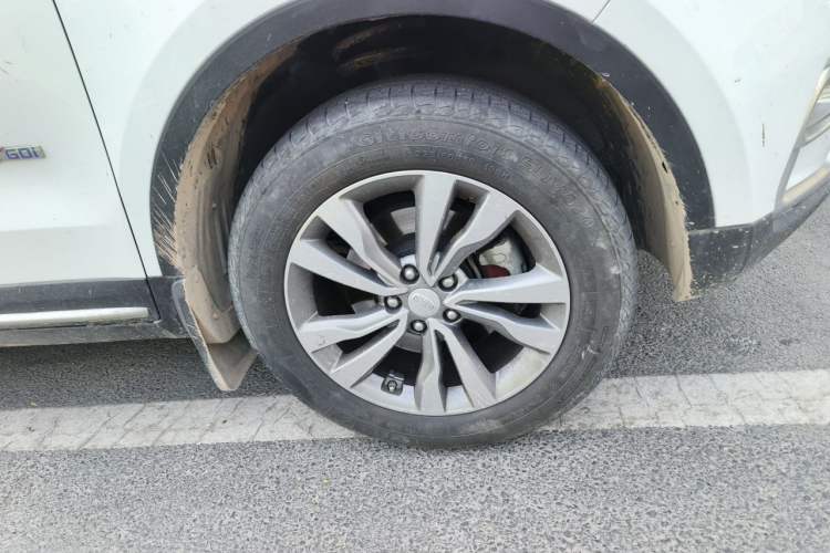 Used Geely Auto Emgrand X7 Sport 2016 1.8TD Automatic Smart Connectivity Version Right Front Wheel Hub