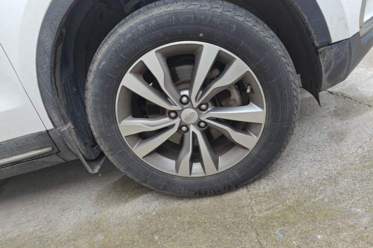 Used Geely Auto Emgrand X7 Sport 2016 2.0L Manual ZhiShang Version Right Front Wheel Hub