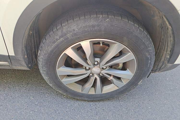Used Geely Auto Emgrand X7 Sport 2016 2.0L Manual Smart Connect Version Right Front Wheel Hub