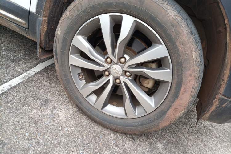 Used Geely Auto Emgrand X7 Sport 2016 2.0L Manual Smart Connect Version Right Front Wheel Hub