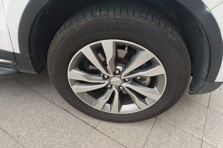 Used Geely Auto Emgrand X7 Sport 2016 1.8TD Automatic ZhiShang Model Right Front Wheel Hub