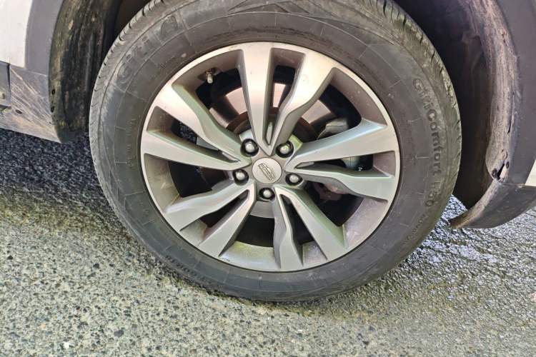 Used Geely Auto Emgrand X7 Sport 2016 2.0L Manual Smart Connect Version Right Front Wheel Hub