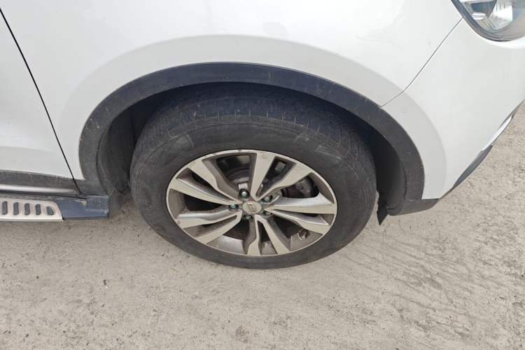 Used Geely Auto Emgrand X7 Sport 2016 1.8TD Automatic ZhiZun Version Right Front Wheel Hub