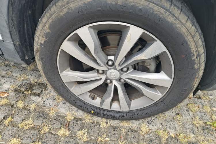 Used Geely Auto Emgrand X7 Sport 2016 1.8TD Automatic ZhiZun Version Right Front Wheel Hub