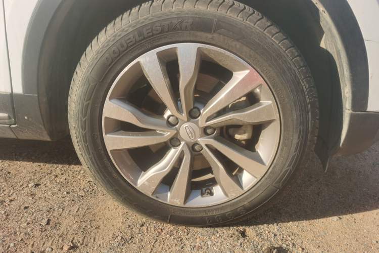 Used Geely Auto Emgrand X7 Sport 2016 1.8TD Automatic ZhiZun Version Right Front Wheel Hub