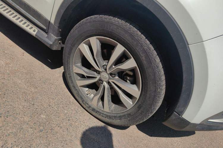 Used Geely Auto Emgrand X7 Sport 2016 1.8TD Automatic ZhiZun Version Right Front Wheel Hub